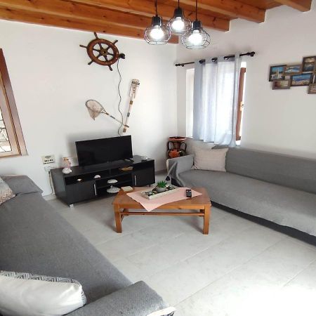 Symi Breeze Villa מראה חיצוני תמונה